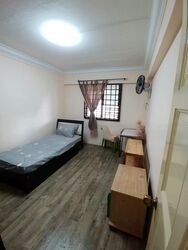 Blk 702 West Coast Road (Clementi), HDB 3 Rooms #570675891